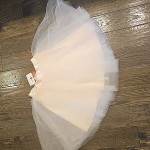 Space 46 Elegant Cream Tulle Skirt